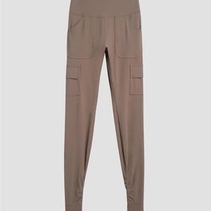 NWT Universal Standard Rhonda (Barre) Stirrup Leggings with Pockets. M(18/20).